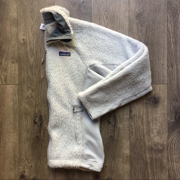 **SOLD** Patagonia Fall ‘12 R2 Fleece Jacket - Picture 4 of 8